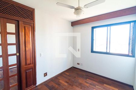 Suite de apartamento à venda com 3 quartos, 90m² em Chácara Inglesa, São Paulo