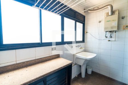 Apartamento à venda com 90m², 3 quartos e 2 vagasLavanderia