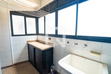 Apartamento à venda com 90m², 3 quartos e 2 vagasLavanderia