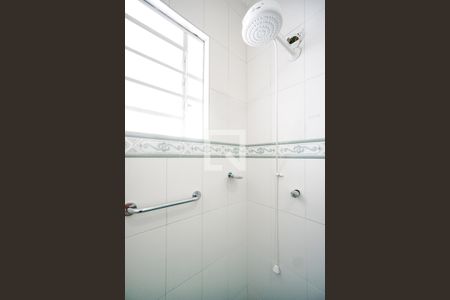 Casa à venda com 181m², 3 quartos e 3 vagasChuveiro