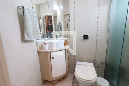 Casa à venda com 204m², 4 quartos e 2 vagasBanheiro 2