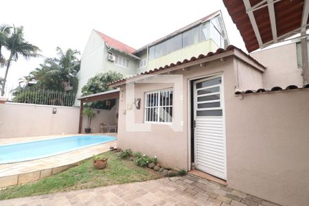 Casa à venda com 204m², 4 quartos e 2 vagaspiscina