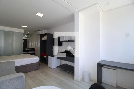 Sala/Cozinha de kitnet/studio à venda com 1 quarto, 28m² em Vila Olímpia, São Paulo