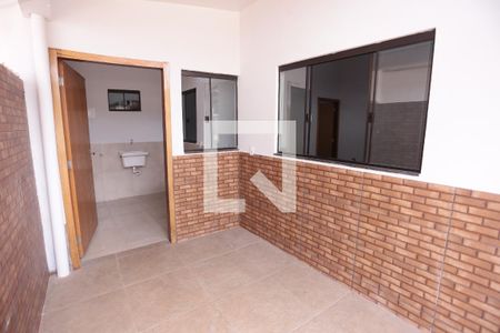 Casa para alugar com 42m², 1 quarto e 1 vagaFachada - Entrada