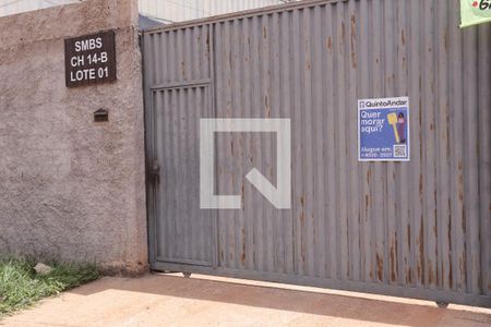 Casa para alugar com 42m², 1 quarto e 1 vagaFachada e plaquinha QA