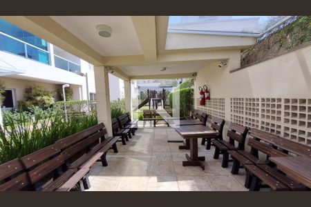 Apartamento para alugar com 64m², 2 quartos e 1 vaga Apartamento para alugar com 64m², 2 quartos e 1 vagaÁrea comum - Churrasqueira