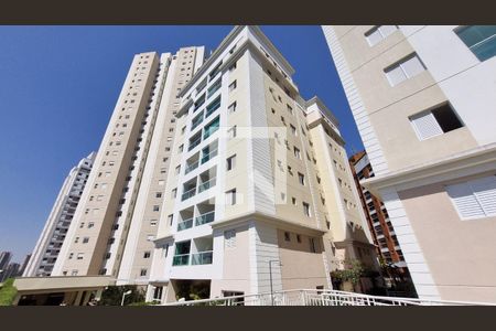 Apartamento para alugar com 64m², 2 quartos e 1 vaga Apartamento para alugar com 64m², 2 quartos e 1 vagaFachada