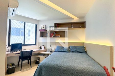 Apartamento à venda com 214m², 4 quartos e 2 vagasQuarto 01