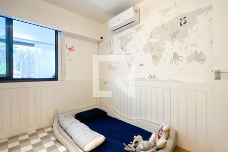 Apartamento à venda com 214m², 4 quartos e 2 vagasQuarto 02