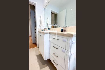 Apartamento à venda com 214m², 4 quartos e 2 vagasSuíte