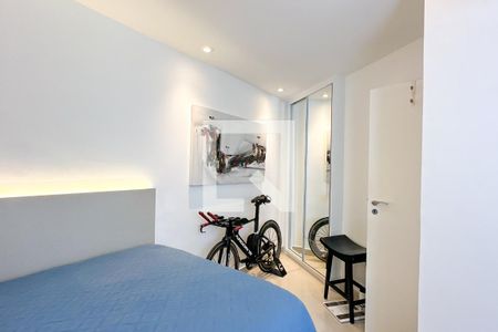 Apartamento à venda com 214m², 4 quartos e 2 vagasQuarto 01