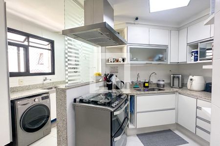 Apartamento à venda com 214m², 4 quartos e 2 vagasCozinha