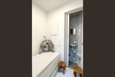 Apartamento à venda com 214m², 4 quartos e 2 vagasQuarto de Serviço