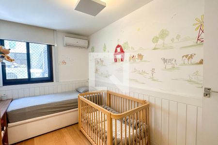 Apartamento à venda com 214m², 4 quartos e 2 vagasQuarto 03