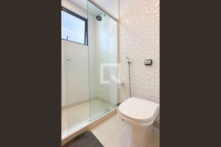 Apartamento à venda com 214m², 4 quartos e 2 vagasBanheiro 01