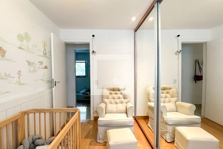 Apartamento à venda com 214m², 4 quartos e 2 vagasQuarto 03