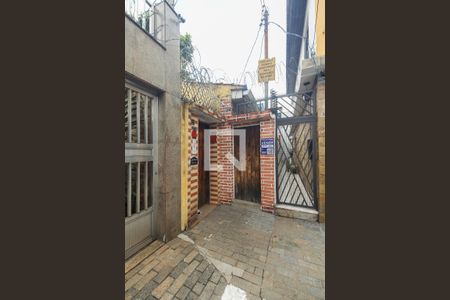Casa à venda com 60m², 1 quarto e sem vaga Casa à venda com 60m², 1 quarto e sem vagaFachada