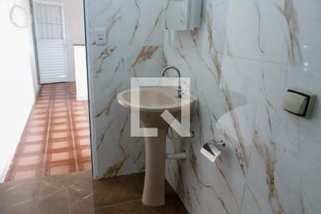 Casa para alugar com 49m², 2 quartos e sem vagaBanheiro