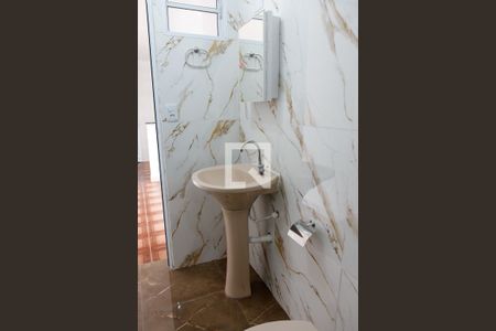 Casa para alugar com 49m², 2 quartos e sem vagaBanheiro
