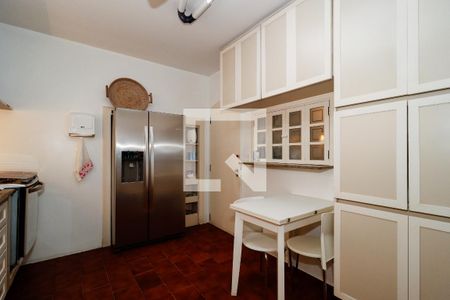 Casa à venda com 350m², 4 quartos e 3 vagasCozinha