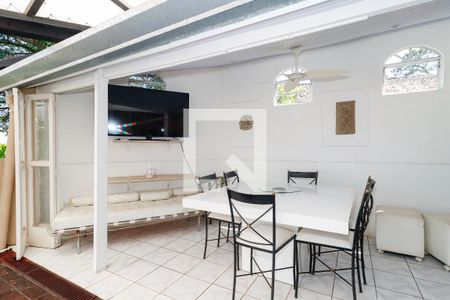 Casa à venda com 350m², 4 quartos e 3 vagasÁrea externa