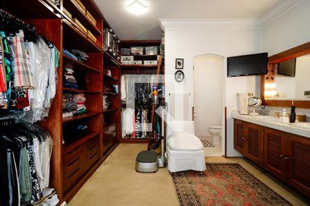 Casa à venda com 350m², 4 quartos e 3 vagasSuíte 1