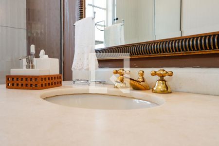 Casa à venda com 350m², 4 quartos e 3 vagasBanheiro da Suíte 3