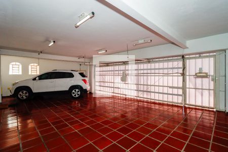 Casa à venda com 350m², 4 quartos e 3 vagasGaragem