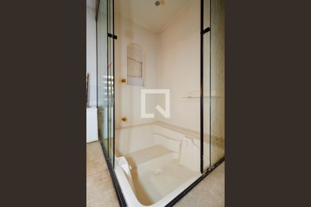 Casa à venda com 350m², 4 quartos e 3 vagasBanheiro da Suíte 1