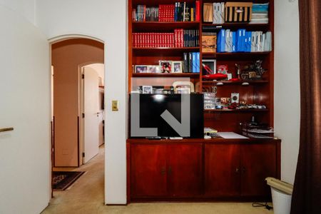 Casa à venda com 350m², 4 quartos e 3 vagasEscritório