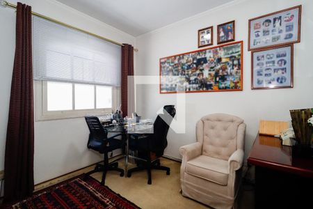 Casa à venda com 350m², 4 quartos e 3 vagasEscritório