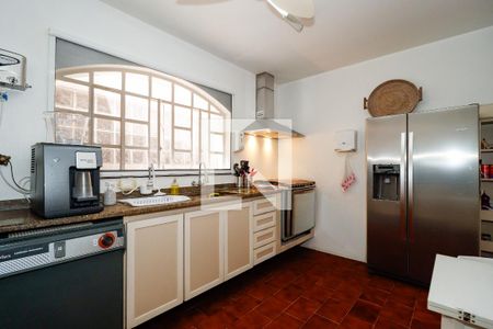 Casa à venda com 350m², 4 quartos e 3 vagasCozinha