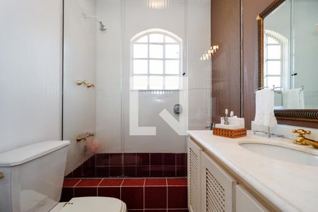 Casa à venda com 350m², 4 quartos e 3 vagasBanheiro da Suíte 3