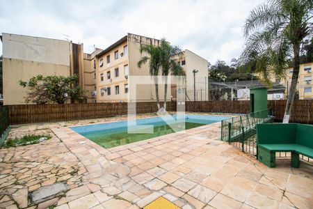 Apartamento à venda com 72m², 2 quartos e sem vagaÁrea comum - Piscina