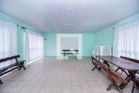 Apartamento à venda com 72m², 2 quartos e sem vagaÁrea comum - Salão de festas