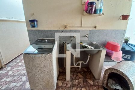 Casa à venda com 211m², 3 quartos e 5 vagas Casa à venda com 211m², 3 quartos e 5 vagasÁrea de Serviço