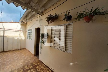 Casa à venda com 211m², 3 quartos e 5 vagas Casa à venda com 211m², 3 quartos e 5 vagasVista do Quarto de Serviço