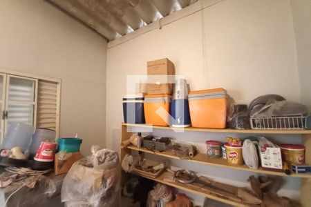 Casa à venda com 211m², 3 quartos e 5 vagas Casa à venda com 211m², 3 quartos e 5 vagasQuarto de Serviço