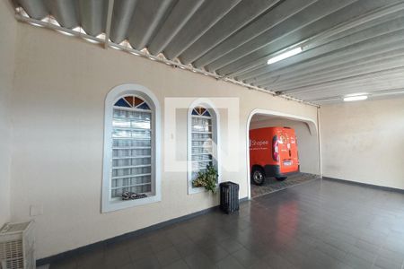 Casa à venda com 211m², 3 quartos e 5 vagas Casa à venda com 211m², 3 quartos e 5 vagasFachada do Prédio