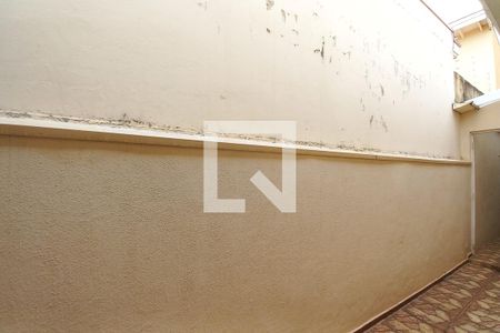 Casa à venda com 211m², 3 quartos e 5 vagas Casa à venda com 211m², 3 quartos e 5 vagasVista do Quarto 2