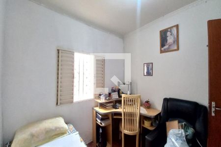 Casa à venda com 211m², 3 quartos e 5 vagas Casa à venda com 211m², 3 quartos e 5 vagasQuarto 2