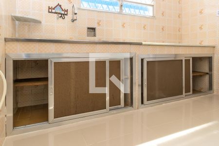 Casa para alugar com 100m², 2 quartos e sem vaga Casa para alugar com 100m², 2 quartos e sem vagaCozinha - Armários