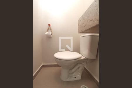 Casa de condomínio para alugar com 85m², 2 quartos e 2 vagasLavabo