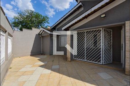 Casa para alugar com 390m², 3 quartos e 3 vagas Casa para alugar com 390m², 3 quartos e 3 vagasGaragem