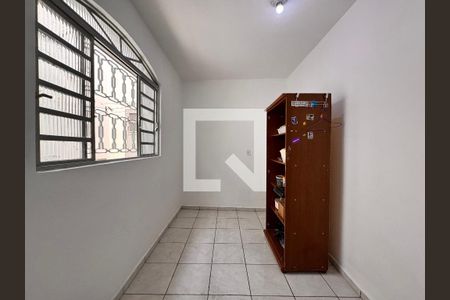 Casa à venda com 70m², 3 quartos e 4 vagasQuarto 2