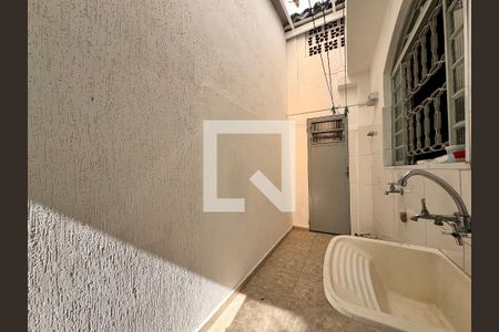 Casa à venda com 70m², 3 quartos e 4 vagasLavanderia