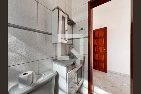 Casa à venda com 70m², 3 quartos e 4 vagasBanheiro da suíte