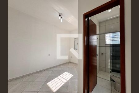 Casa à venda com 70m², 3 quartos e 4 vagasSuite