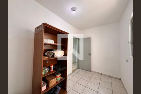 Casa à venda com 70m², 3 quartos e 4 vagasQuarto 2