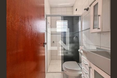 Casa à venda com 70m², 3 quartos e 4 vagasBanheiro da suíte